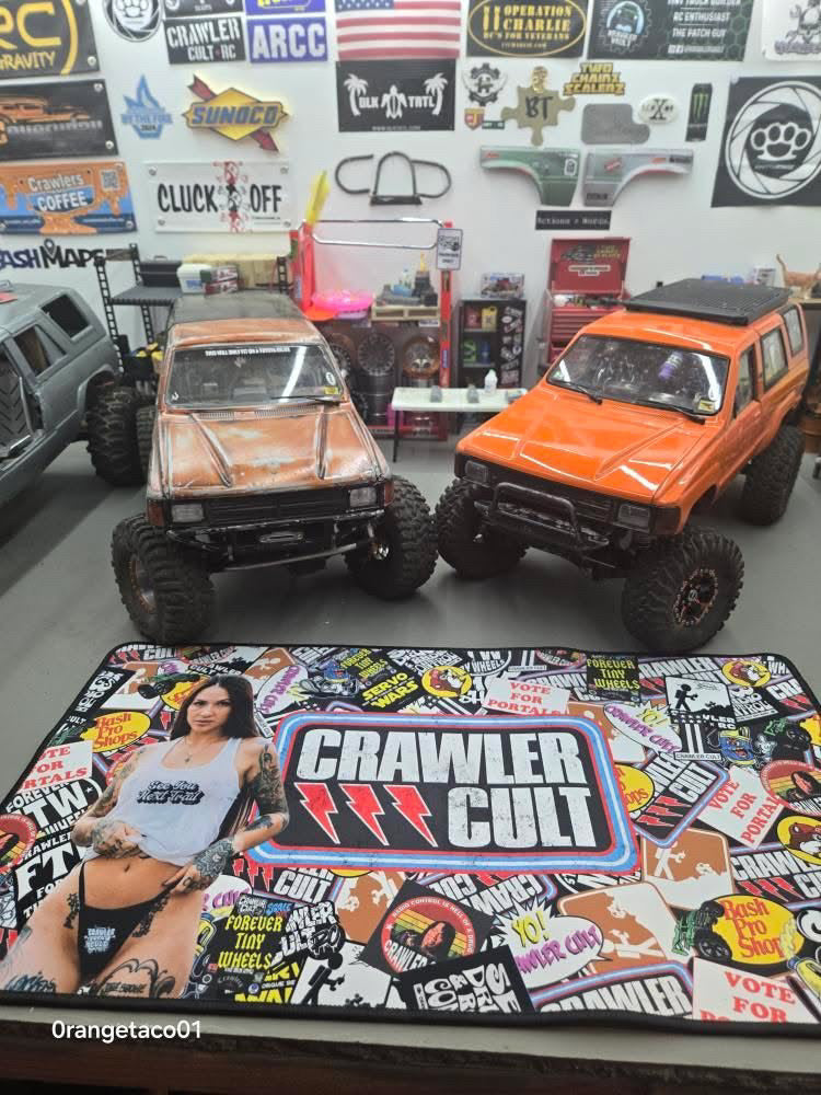 Pit Mat - Sticker Bomb w/Jade